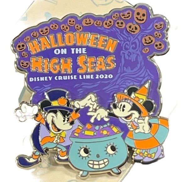 Disney Mickey Minnie Trading Pin Cruise Line Halloween High Sea Lapel Pin Brooch - Picture 1 of 7